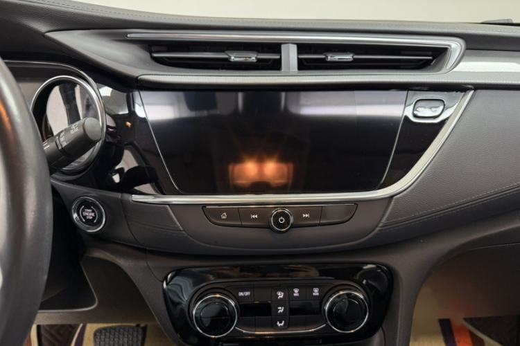 Used Buick Encore GX 2020 20T CVT Two-Wheel Drive Luxury Version Audio And AC Panel