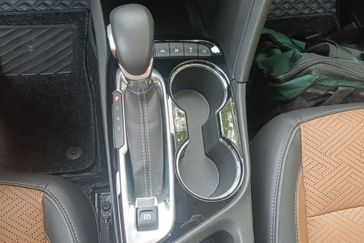 Used Buick Encore GX 2020 20T CVT Two-Wheel Drive Flagship Version Gear Lever