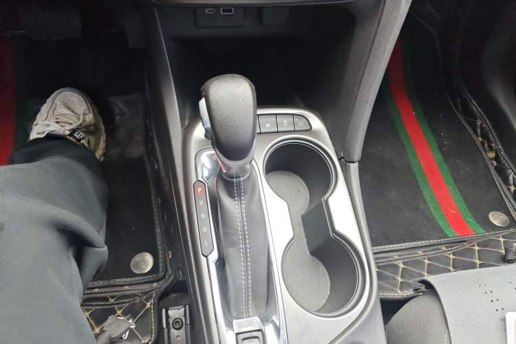 Used Buick Encore GX 2020 20T CVT Two-Wheel Drive Comfort Version Gear Lever