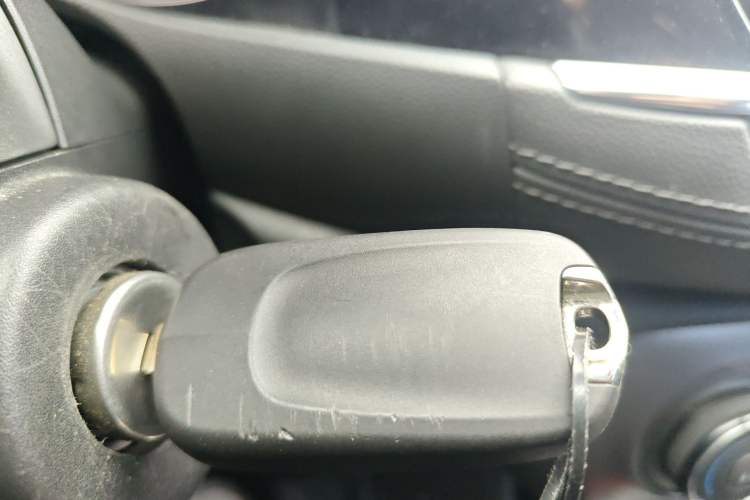 Used Buick Encore GX 2020 20T CVT Two-Wheel Drive Comfort Version Interior 1