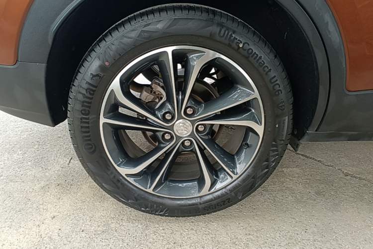 Used Buick Encore GX 2020 20T CVT Two-Wheel Drive Flagship Version Right Rear Wheel Hub