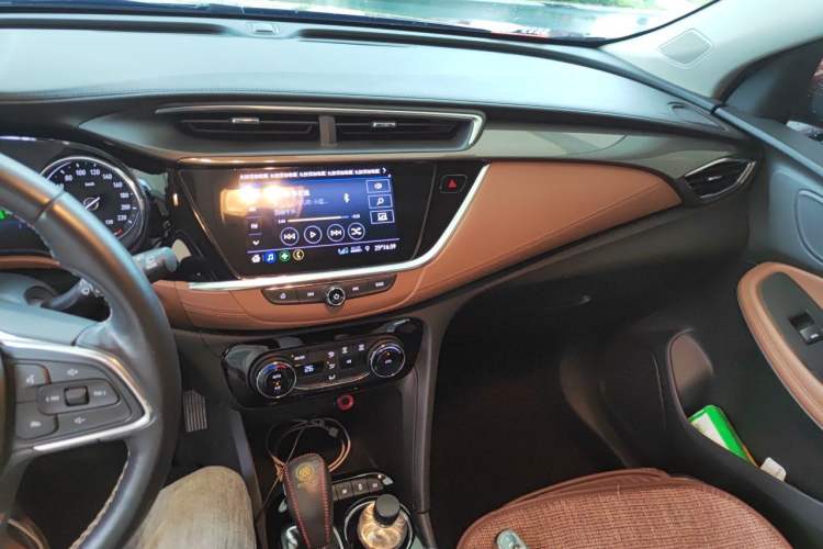 Used Buick Encore GX 2020 20T CVT Two-Wheel Drive Luxury Version Audio And AC Panel