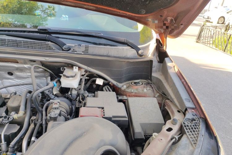Used Buick Encore GX 2020 20T CVT Two-Wheel Drive Luxury Version Engine Bay Left