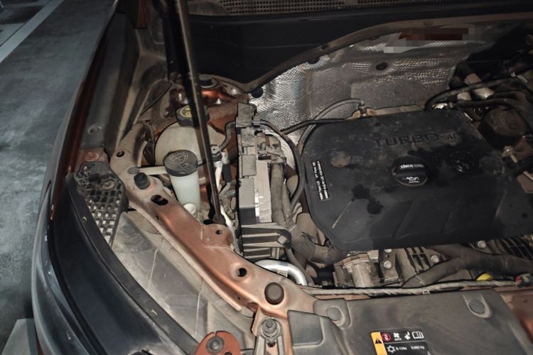 Used Buick Encore GX 2020 20T CVT Two-Wheel Drive Luxury Version Engine Bay Right