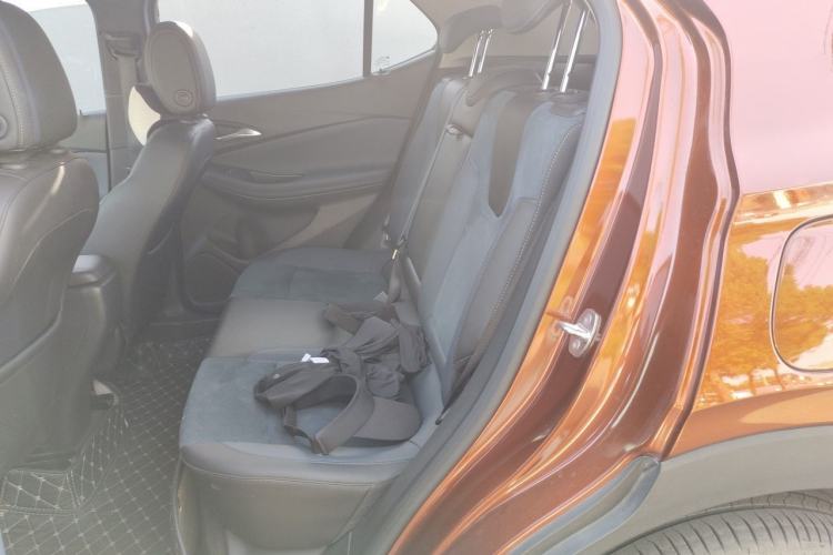 Used Buick Encore GX 2020 20T CVT Two-Wheel Drive Luxury Version Left Rear Seat