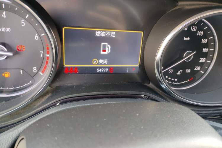 Used Buick Encore GX 2020 20T CVT Two-Wheel Drive Luxury Version Odometer Close Up