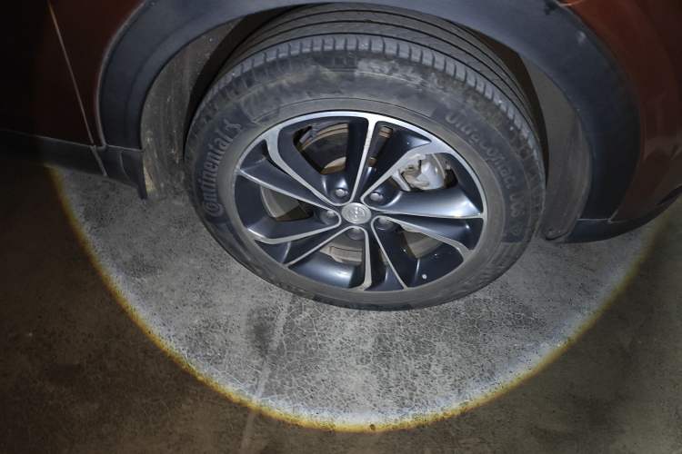 Used Buick Encore GX 2020 20T CVT Two-Wheel Drive Luxury Version Right Front Wheel Hub