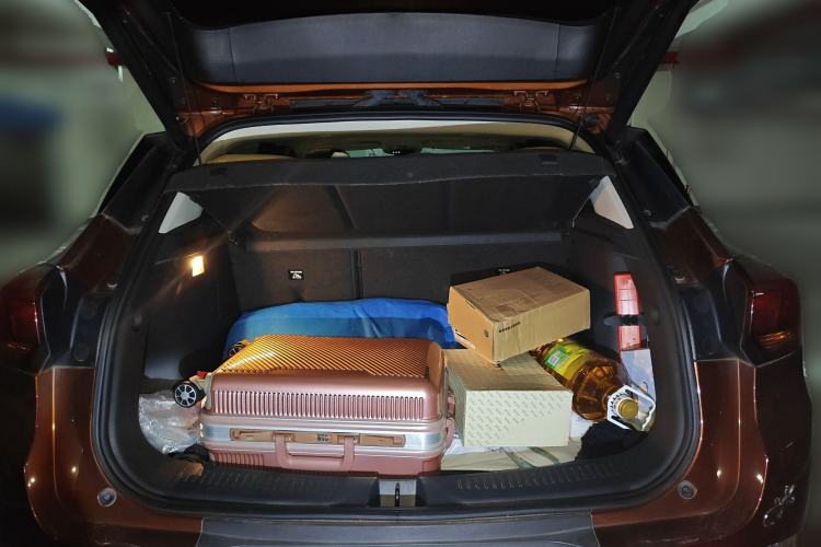 Used Buick Encore GX 2020 20T CVT Two-Wheel Drive Luxury Version Trunk
