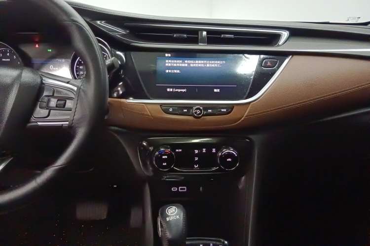 Used Buick Encore GX 2020 20T CVT Two-Wheel Drive Luxury Version Audio And AC Panel