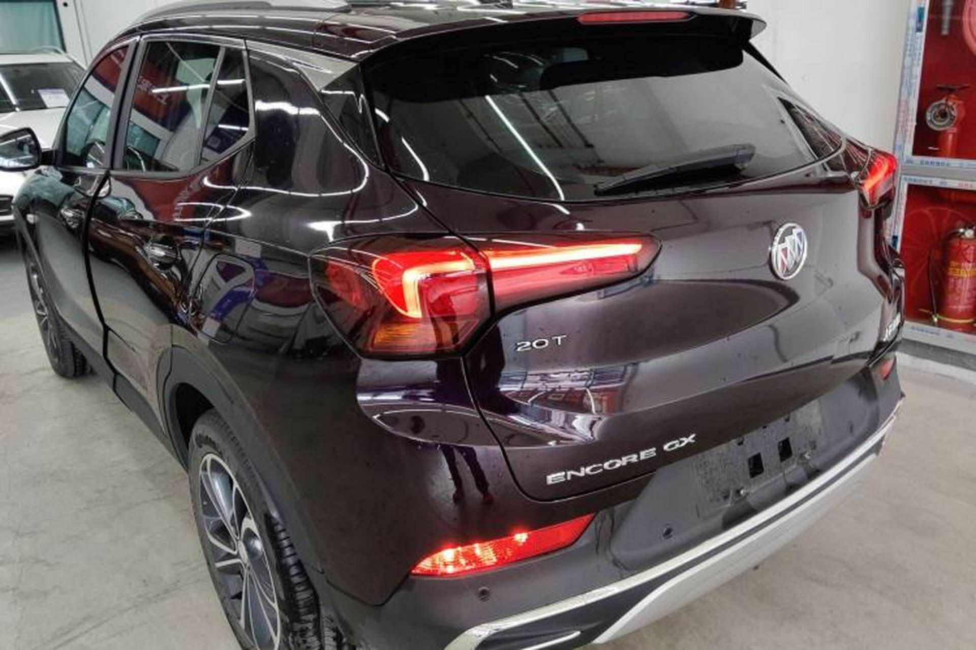 Used Buick Encore GX 2020 20T CVT Two-Wheel Drive Luxury Version Exterior 2