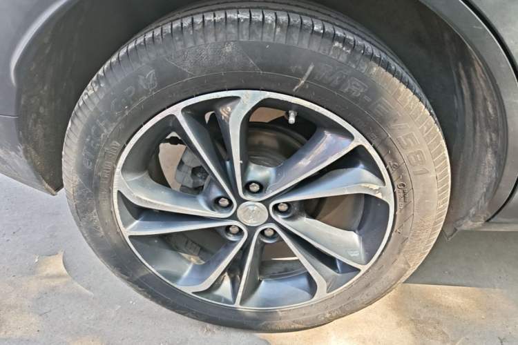 Used Buick Encore GX 2020 20T CVT Two-Wheel Drive Luxury Version Exterior 5