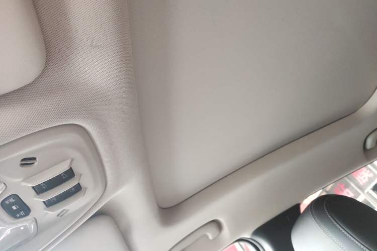 Used Buick Encore GX 2020 20T CVT Two-Wheel Drive Luxury Version Headliner