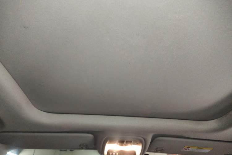 Used Buick Encore GX 2020 20T CVT Two-Wheel Drive Luxury Version Headliner