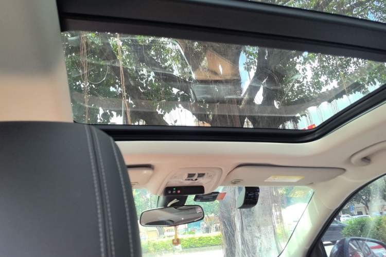 Used Buick Encore GX 2020 20T CVT Two-Wheel Drive Luxury Version Headliner