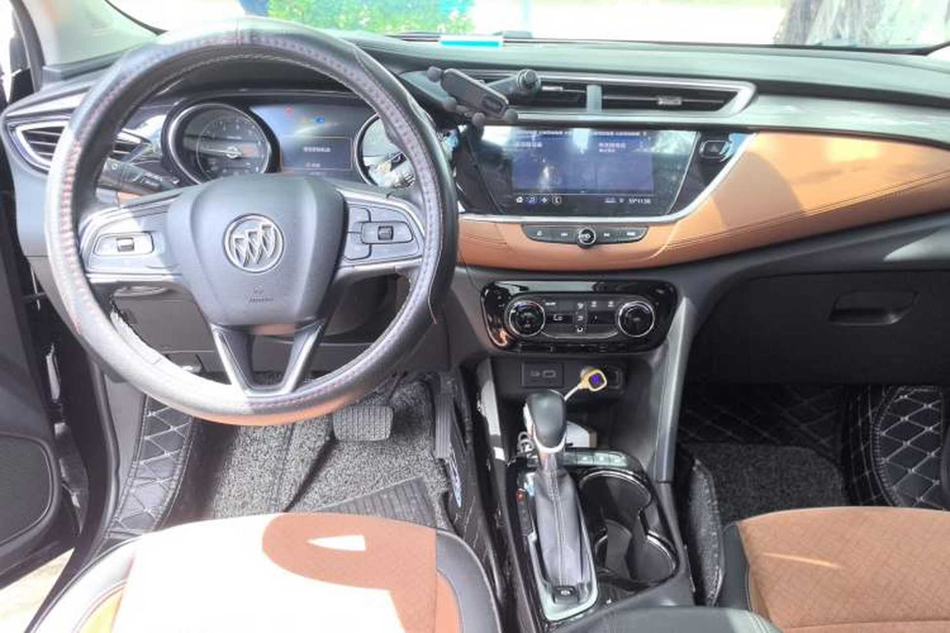 Used Buick Encore GX 2020 20T CVT Two-Wheel Drive Luxury Version Interior 2