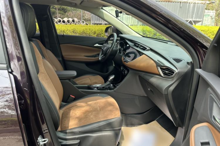 Used Buick Encore GX 2020 20T CVT Two-Wheel Drive Luxury Version Interior 3