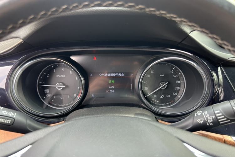 Used Buick Encore GX 2020 20T CVT Two-Wheel Drive Luxury Version Interior 5