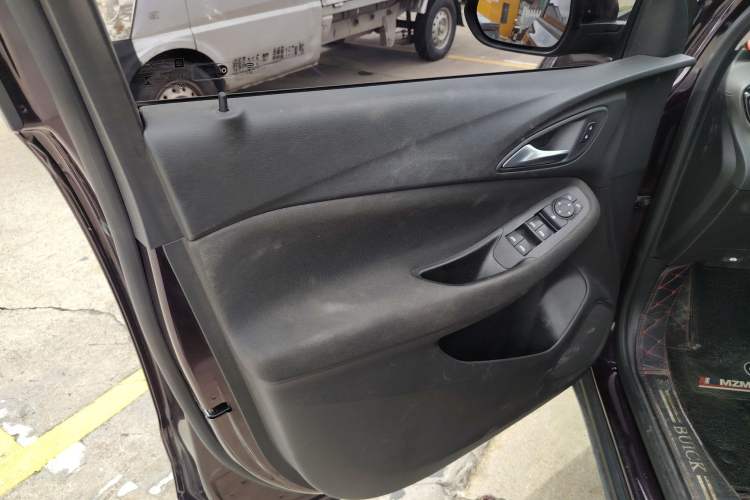 Used Buick Encore GX 2020 20T CVT Two-Wheel Drive Comfort Version Interior 7