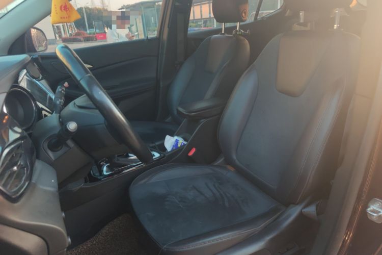 Used Buick Encore GX 2020 20T CVT Two-Wheel Drive Luxury Version Left Front Seat