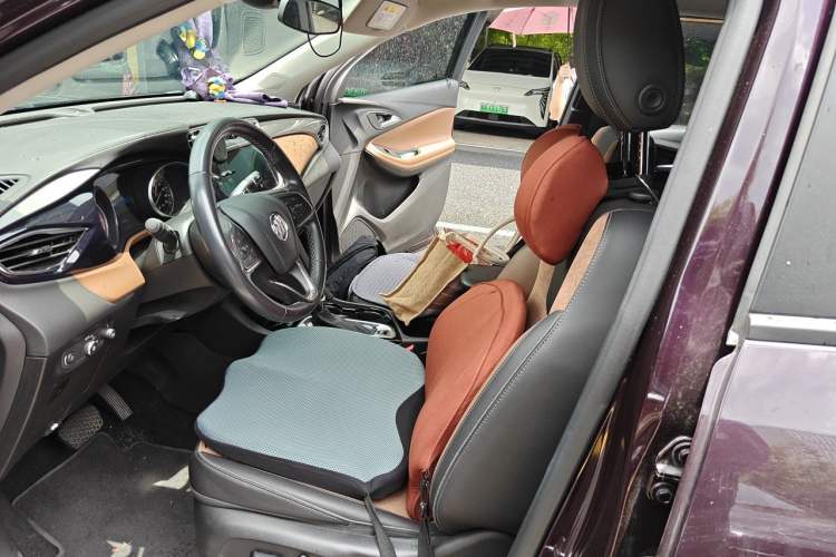 Used Buick Encore GX 2020 20T CVT Two-Wheel Drive Luxury Version Left Front Seat