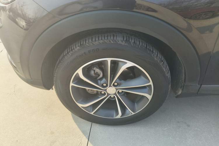 Used Buick Encore GX 2020 20T CVT Two-Wheel Drive Flagship Version Left Front Wheel Hub