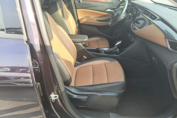 Used Buick Encore GX 2020 20T CVT Two-Wheel Drive Flagship Version Right Front Seat