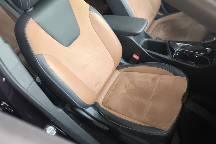 Used Buick Encore GX 2020 20T CVT Two-Wheel Drive Luxury Version Right Front Seat
