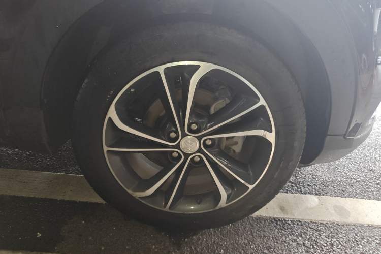 Used Buick Encore GX 2020 20T CVT Two-Wheel Drive Luxury Version Right Front Wheel Hub