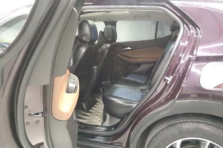 Used Buick Encore GX 2020 20T CVT Two-Wheel Drive Luxury Version Right Rear Seat