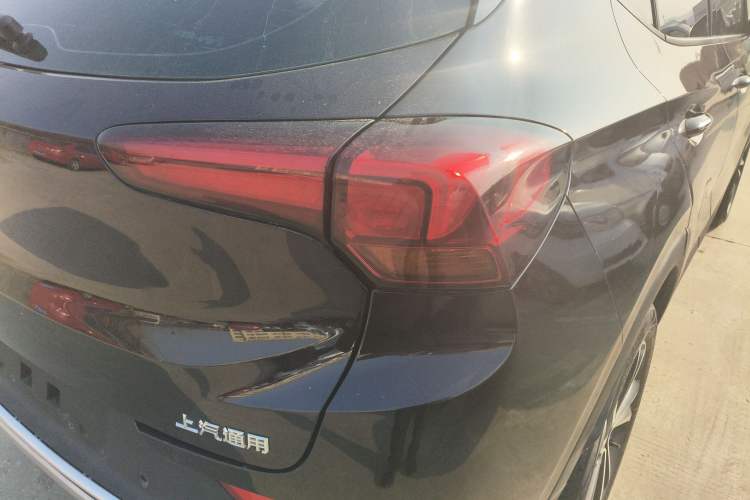 Used Buick Encore GX 2020 20T CVT Two-Wheel Drive Flagship Version Right Rear Taillight