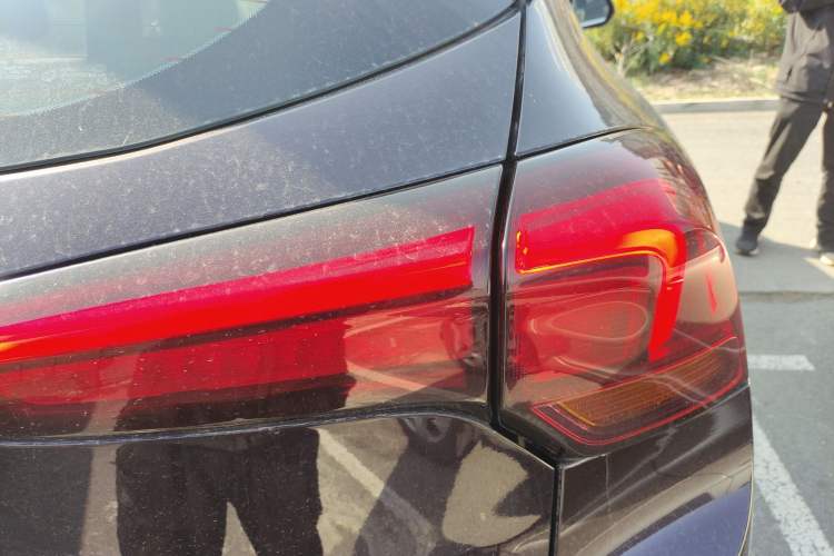 Used Buick Encore GX 2020 20T CVT Two-Wheel Drive Flagship Version Right Rear Taillight