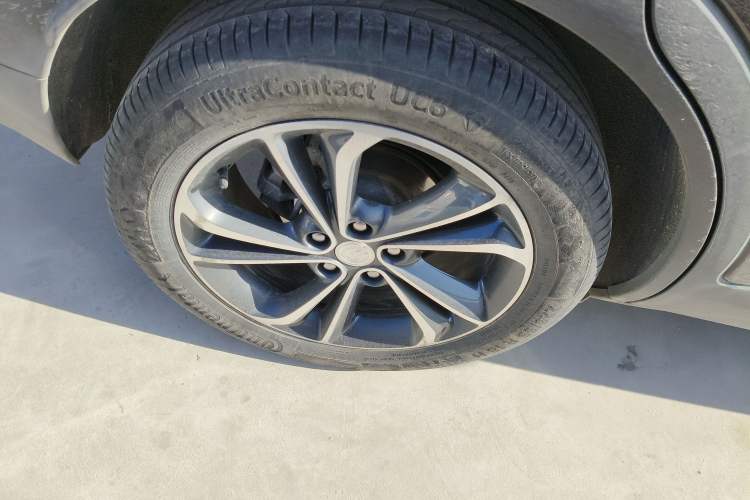 Used Buick Encore GX 2020 20T CVT Two-Wheel Drive Luxury Version Right Rear Wheel Hub
