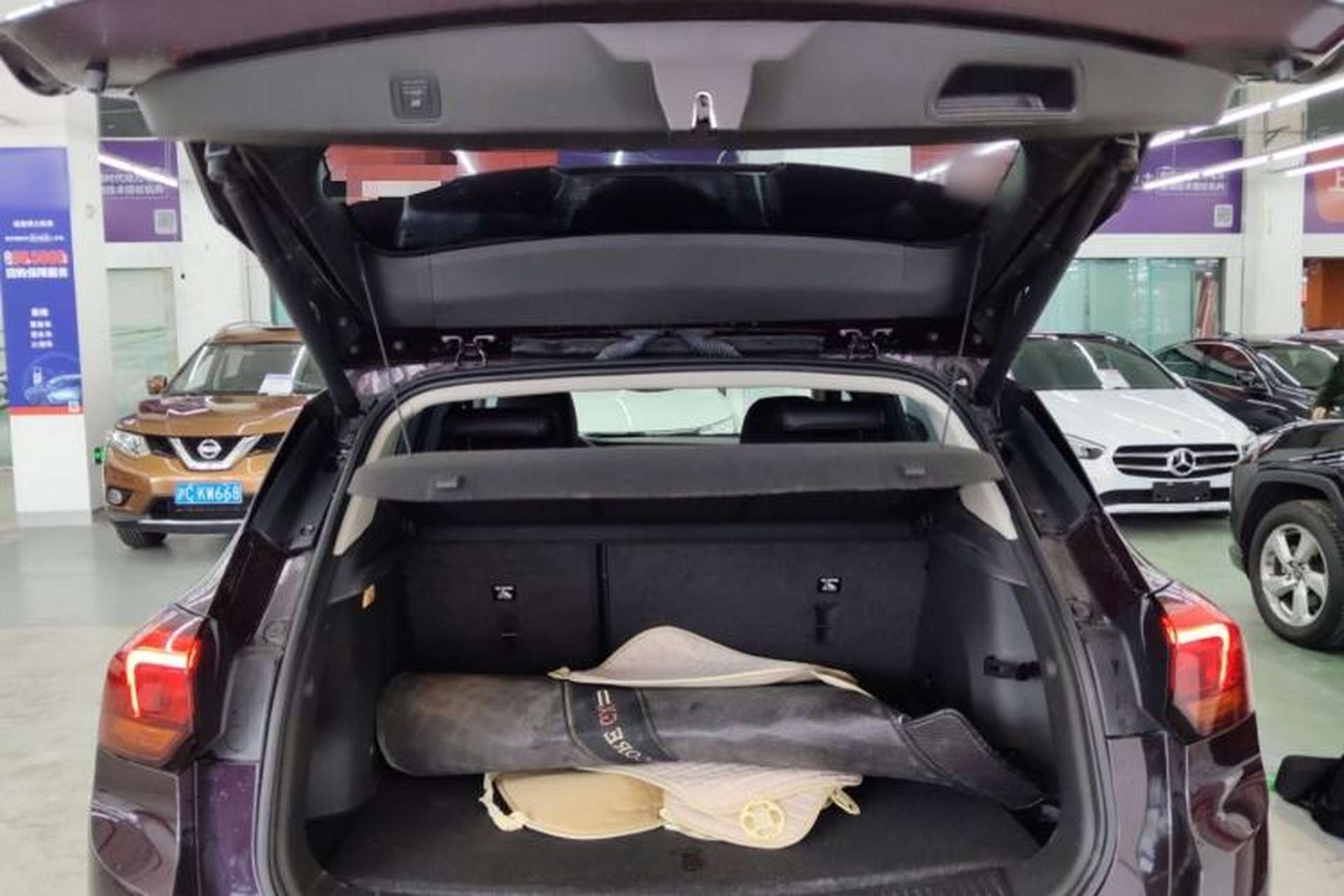 Used Buick Encore GX 2020 20T CVT Two-Wheel Drive Luxury Version Trunk