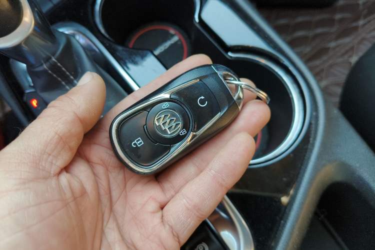 Used Buick Encore GX 2020 20T CVT Two-Wheel Drive Luxury Version Vehicle Key