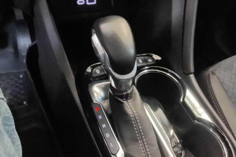 Used Buick Encore GX 2020 20T CVT Two-Wheel Drive Luxury Version Gear Lever