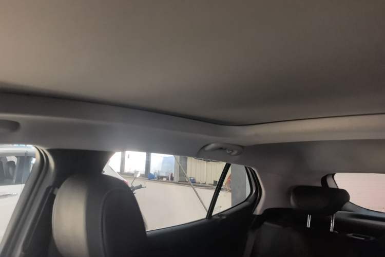 Used Buick Encore GX 2020 20T CVT Two-Wheel Drive Luxury Version Headliner