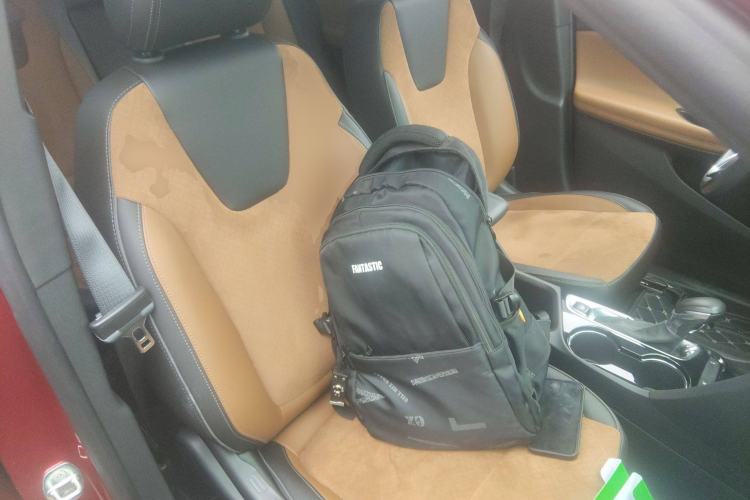 Used Buick Encore GX 2020 20T CVT Two-Wheel Drive Luxury Version Right Front Seat