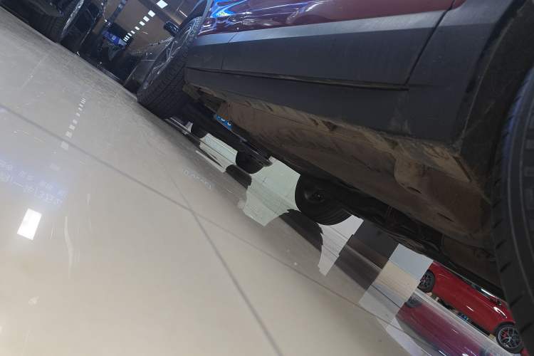 Used Buick Encore GX 2020 20T CVT Two-Wheel Drive Luxury Version Right Side Sill