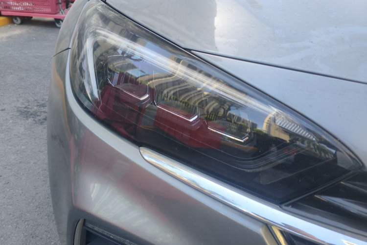 Used Buick Encore GX 2020 20T CVT Two-Wheel Drive Luxury Version Right Front Headlight