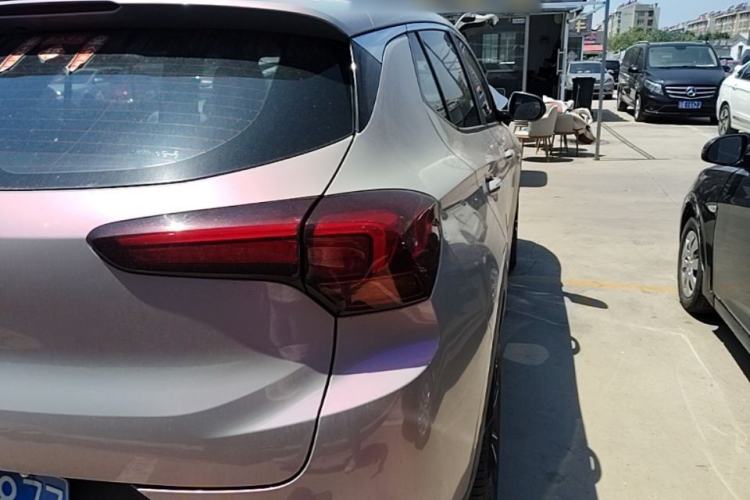 Used Buick Encore GX 2020 20T CVT Two-Wheel Drive Luxury Version Right Rear Taillight