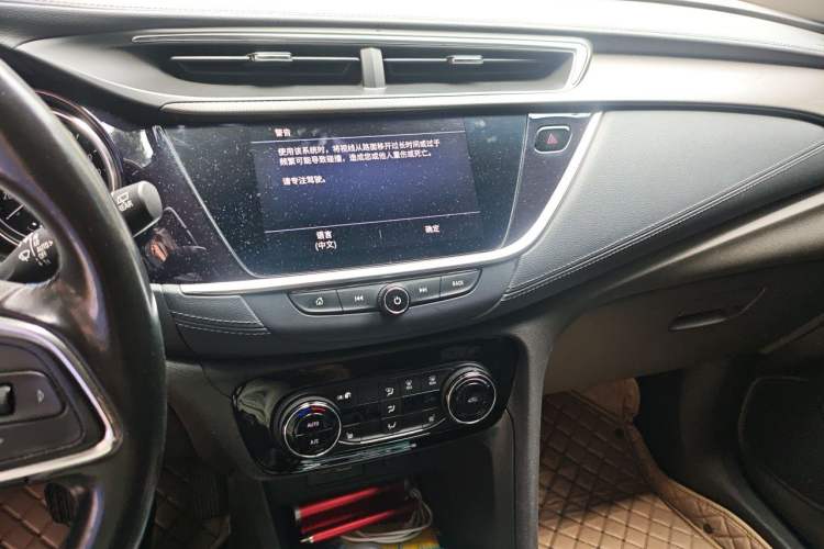 Used Buick Encore GX 2020 20T CVT Two-Wheel Drive Flagship Version Audio And AC Panel