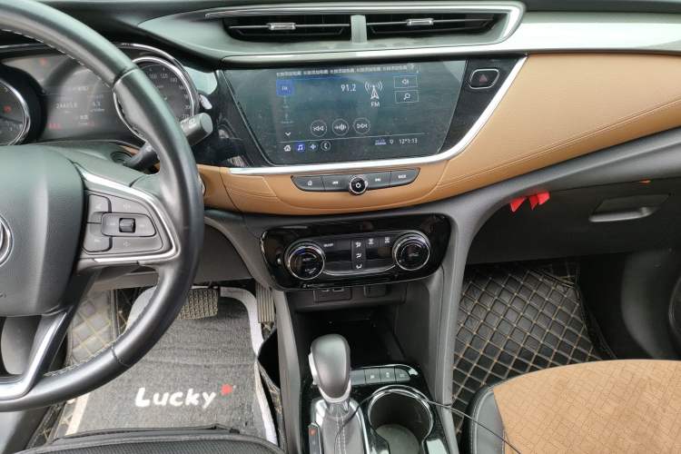 Used Buick Encore GX 2020 20T CVT Two-Wheel Drive Luxury Version Audio And AC Panel