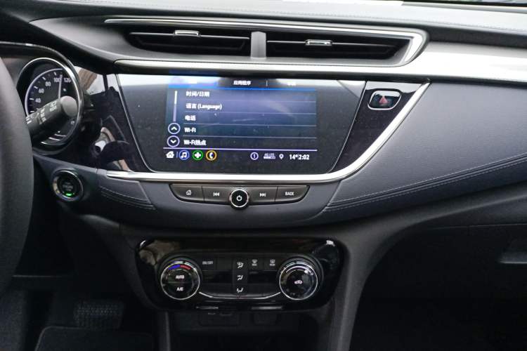 Used Buick Encore GX 2020 20T CVT Two-Wheel Drive Luxury Version Audio And AC Panel