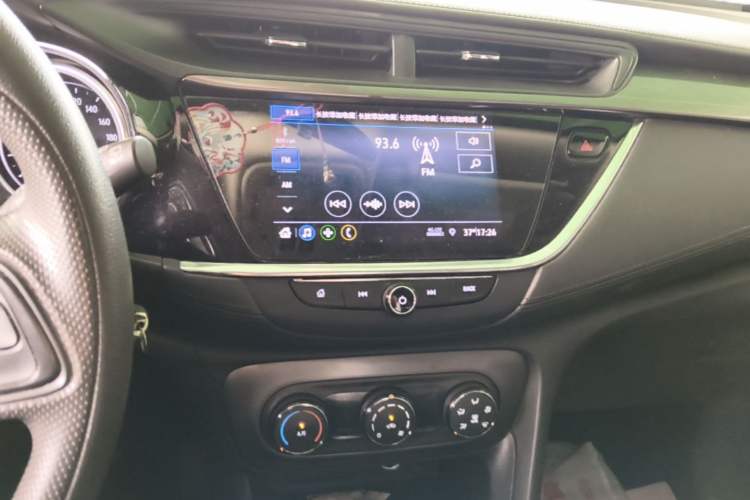 Used Buick Encore GX 2020 20T CVT Two-Wheel Drive Comfort Version Audio And AC Panel