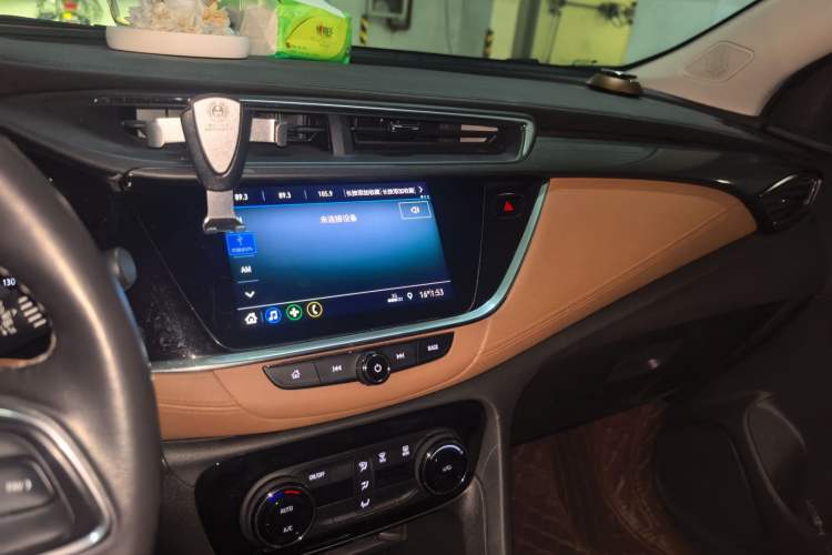 Used Buick Encore GX 2020 20T CVT Two-Wheel Drive Luxury Version Audio And AC Panel