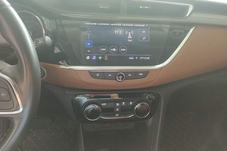 Used Buick Encore GX 2020 20T CVT Two-Wheel Drive Luxury Version Audio And AC Panel