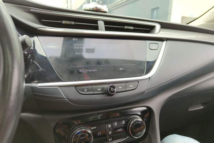 Used Buick Encore GX 2020 20T CVT Two-Wheel Drive Luxury Version Audio And AC Panel