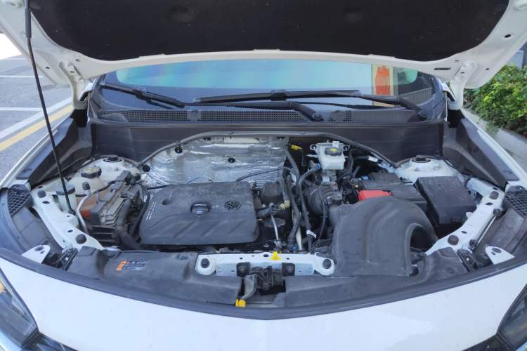 Used Buick Encore GX 2020 20T CVT Two-Wheel Drive Luxury Version Engine Bay