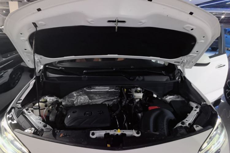 Used Buick Encore GX 2020 20T CVT Two-Wheel Drive Luxury Version Engine Bay