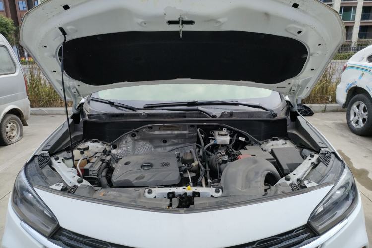 Used Buick Encore GX 2020 20T CVT Two-Wheel Drive Luxury Version Engine Bay